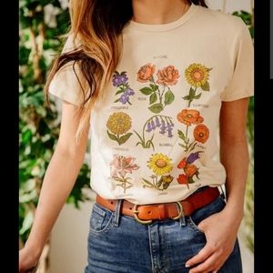 Future State size medium Flower Chart Tee